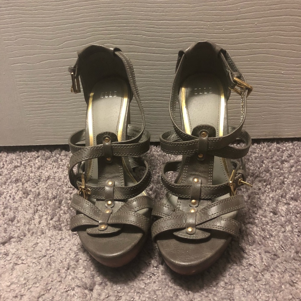 Shoes - Picture 2 of 2